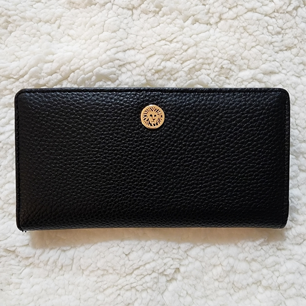 NWOT Anne Klein Black Pebble Leather Wallet